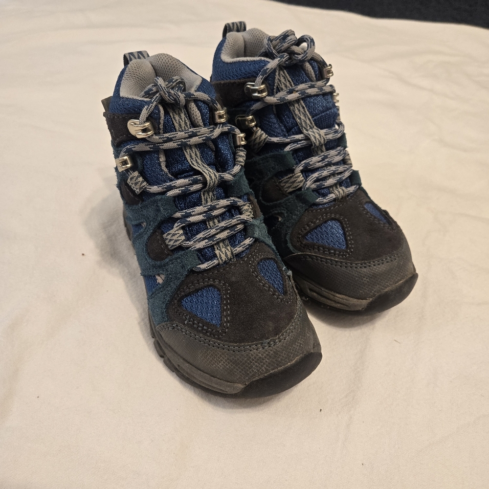 LL Bean Kids' Trail Model Hikers Boots size 12 Blue